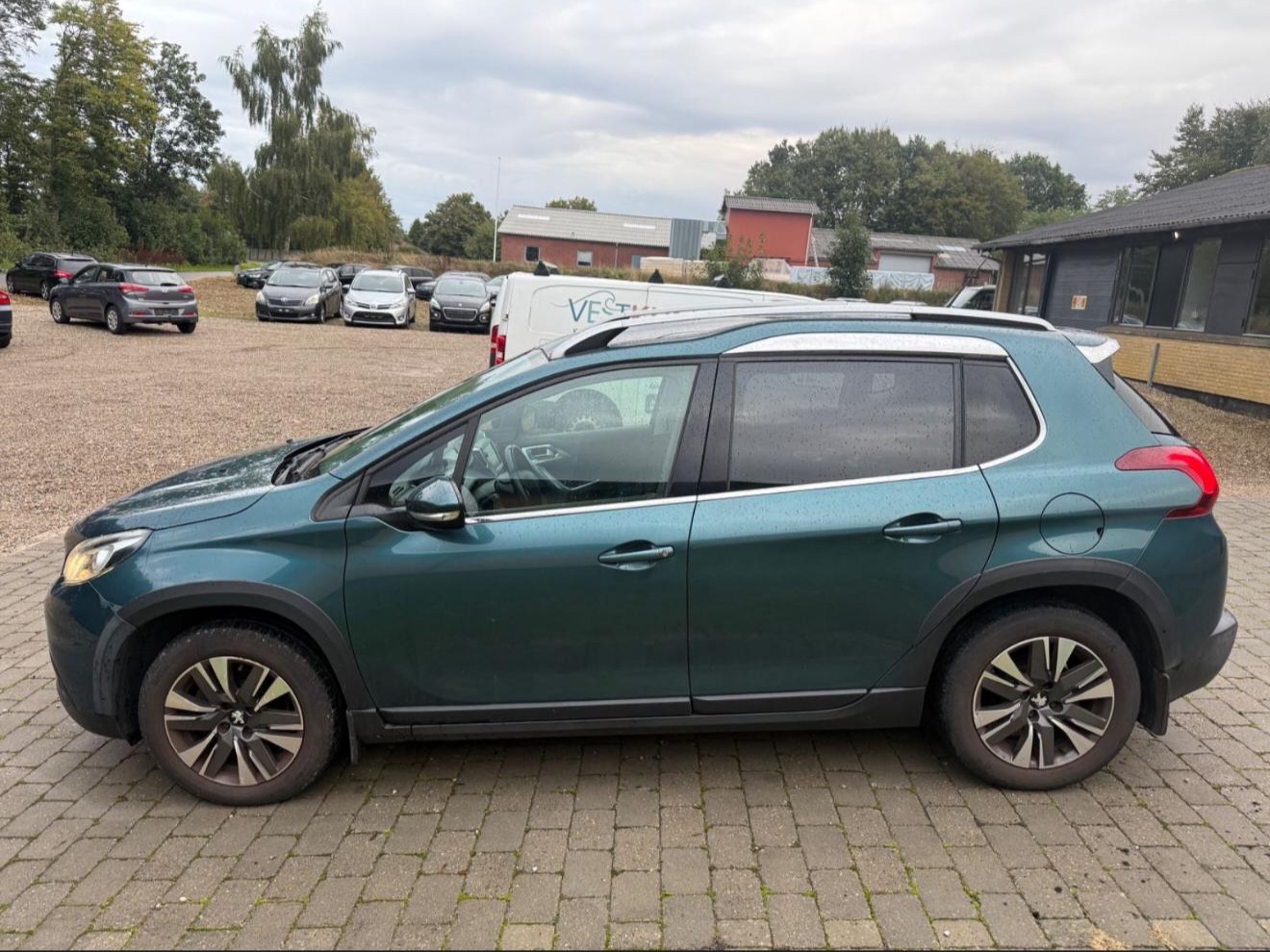 Peugeot 2008 — poza 3