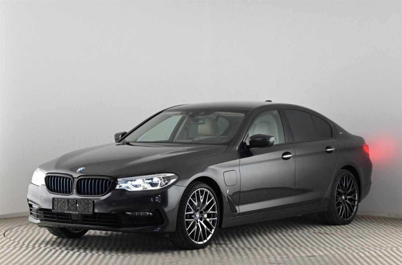 BMW 530E — poza 2