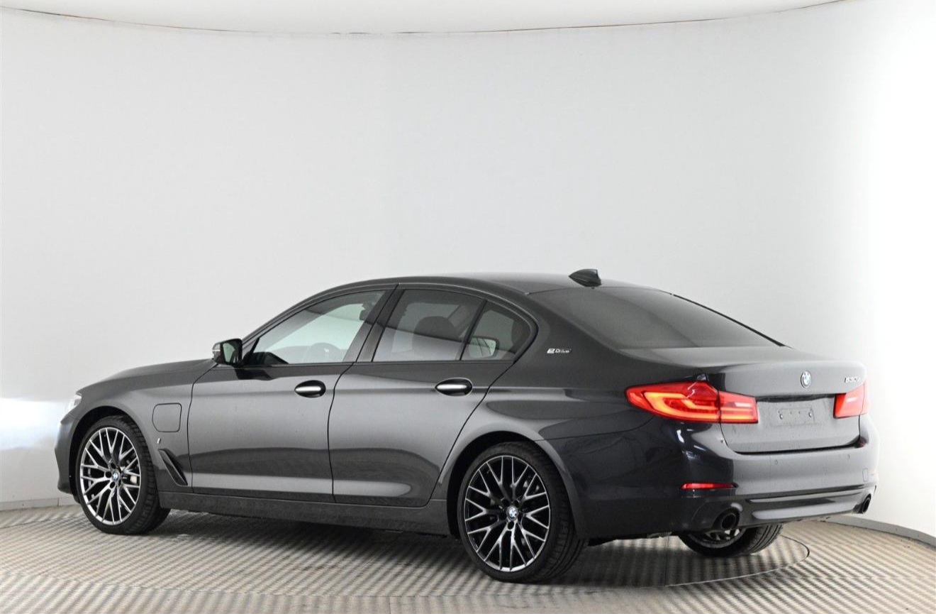 BMW 530E — poza 3
