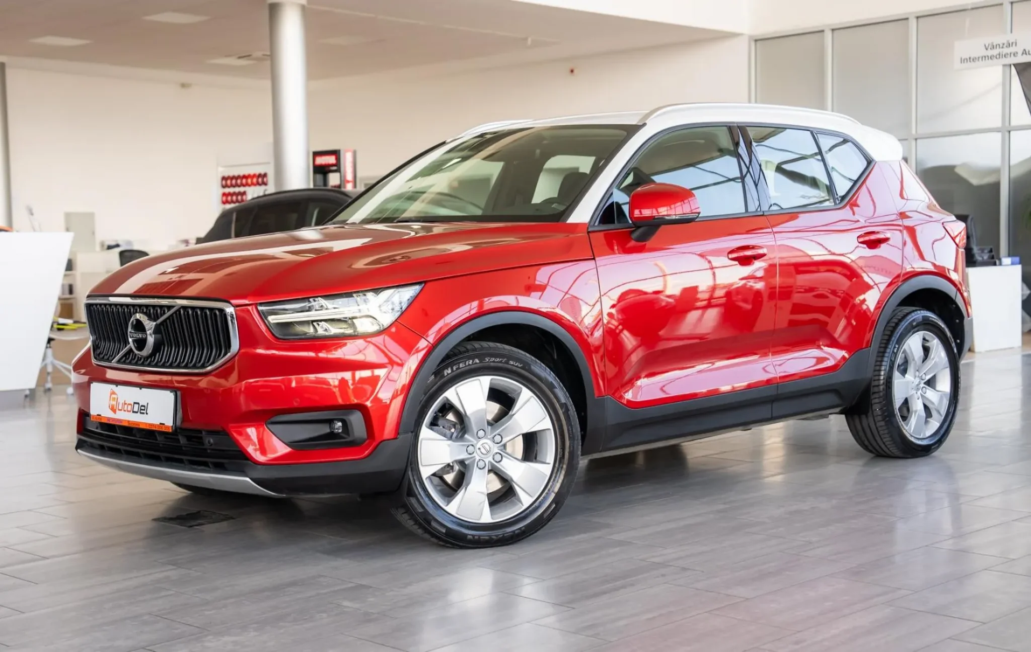 Volvo Xc40 Plus Bright Recharge Plug-In Hybrid 2WD T4 — poza 3
