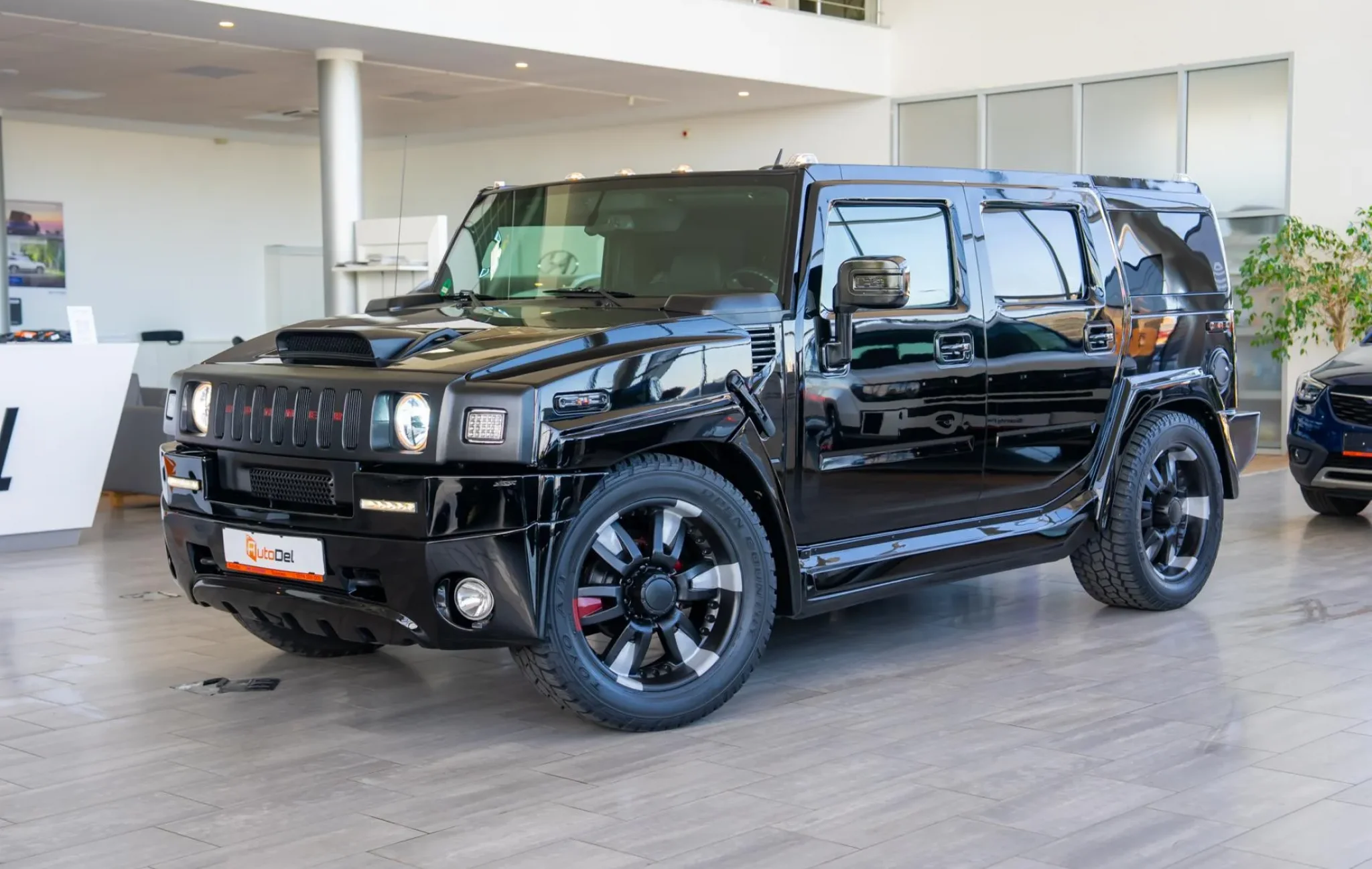 Hummer H2 GT 6.0 V8 Supercharged "GT BLACK EDITION" — poza 3