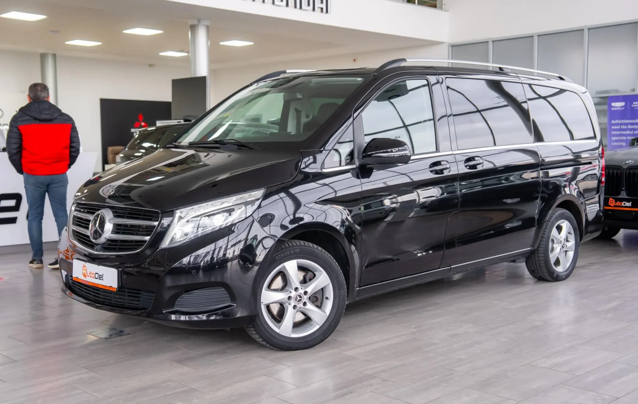 Mercedes-Benz V-Class V250d LONG Luxury 2.2CDI G-Tronic — poza 3