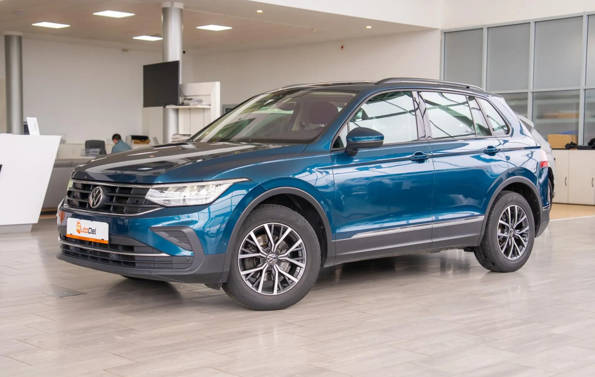 Volkswagen Tiguan 2.0 TDI DSG "Life" — poza 3