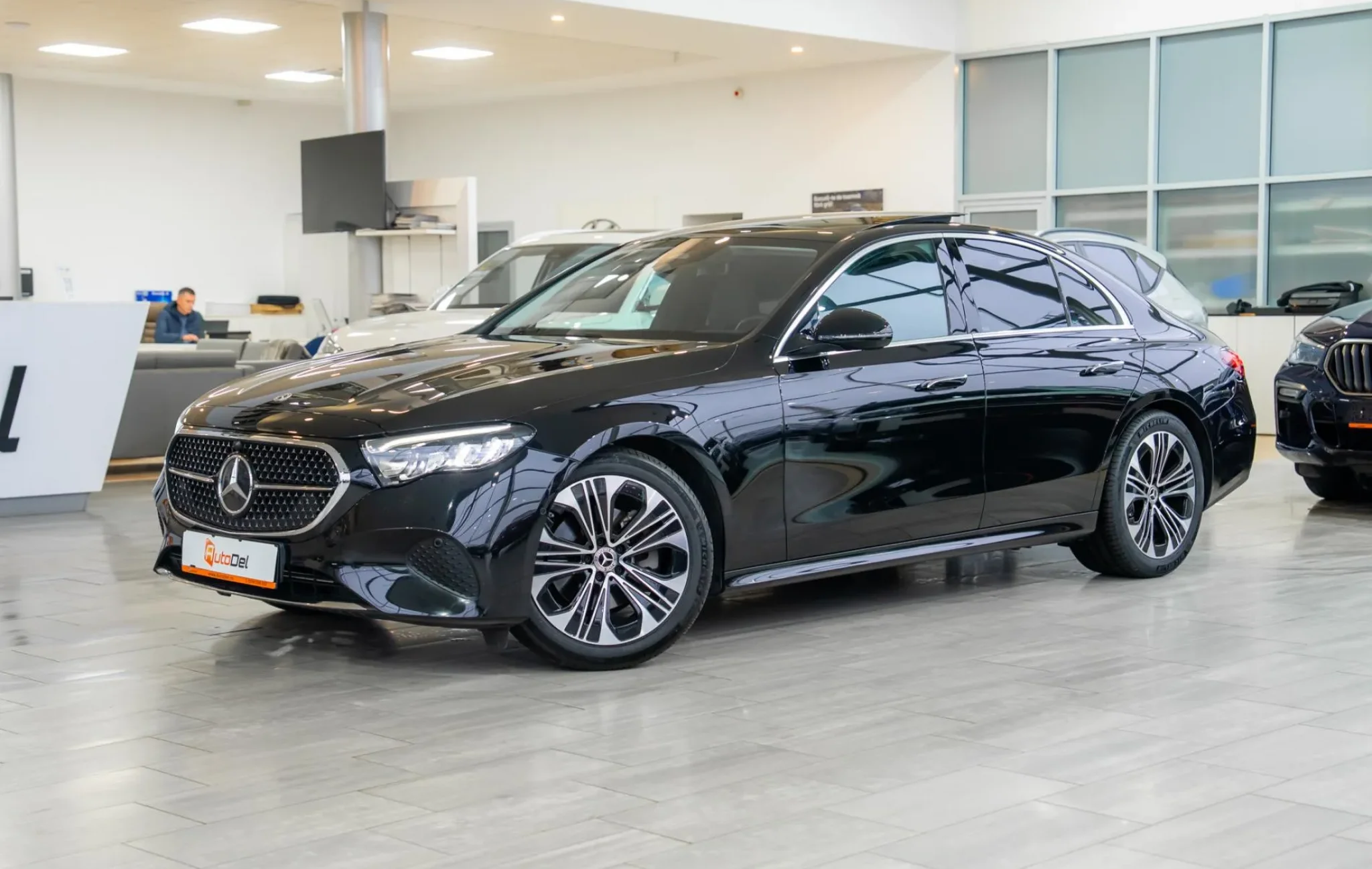 Mercedes-Benz C 300 e AMG PANO TOTW DISTR 360° AHK NETTO 42500 — poza 3