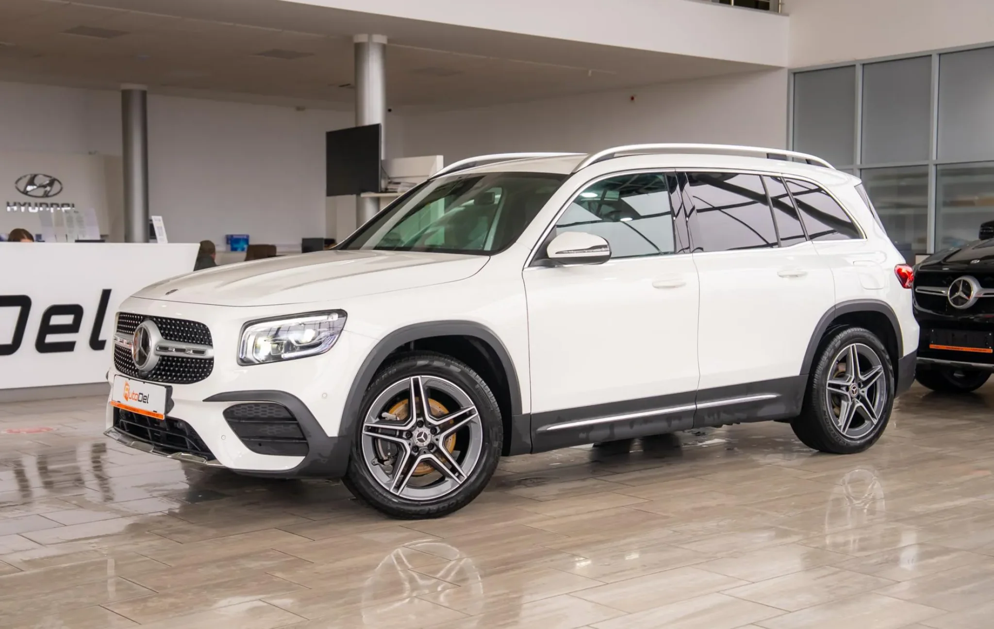 Mercedes-Benz Glb 200D 4MATIC — poza 3