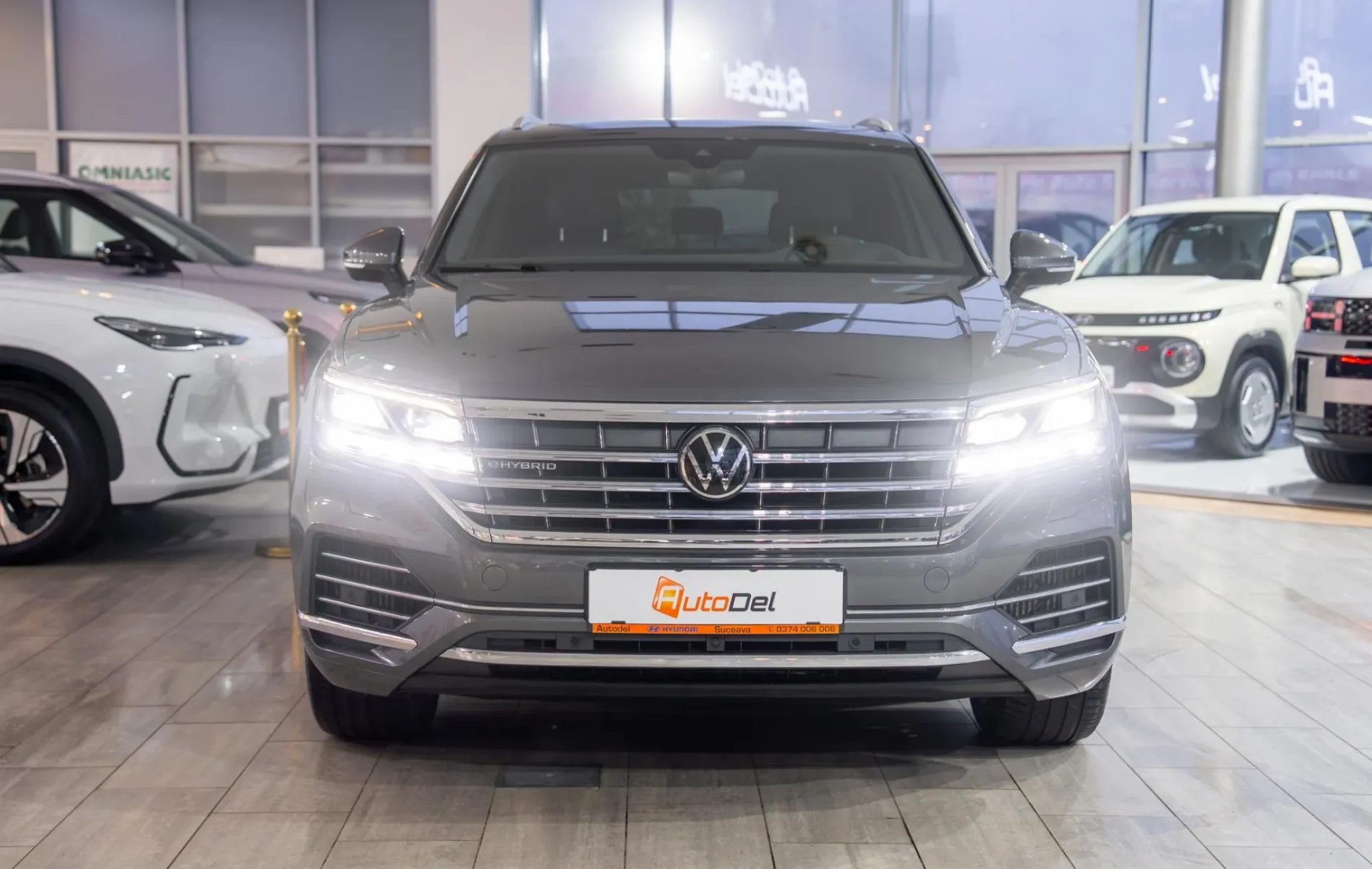 Volkswagen Touareg Elegance 4Motion 3.0 TSI Hybrid — poza 2