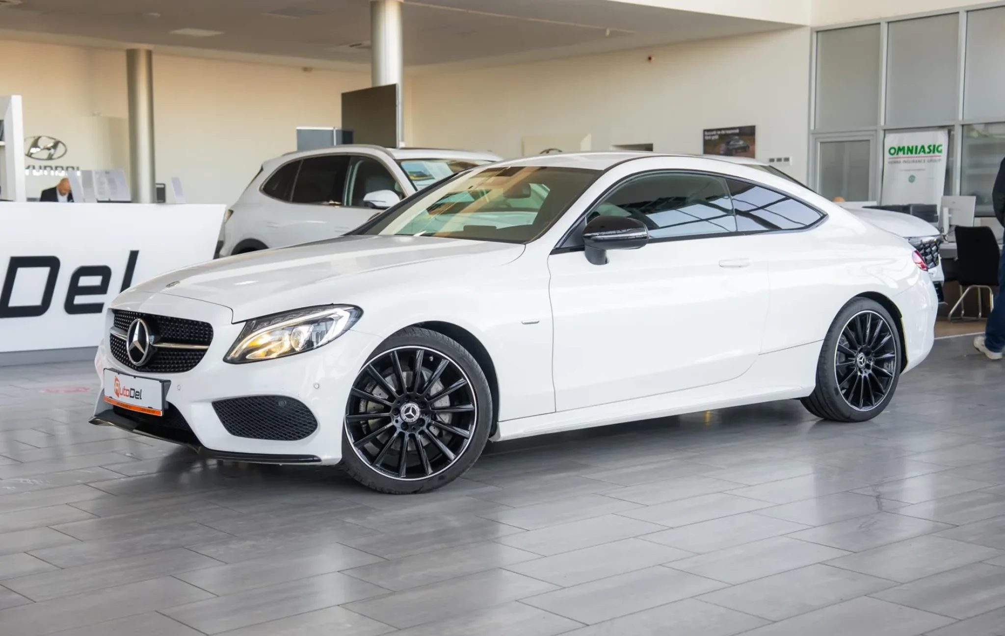Mercedes-Benz E 63 Amg E63 S AMG 4M *CARBON-PAKET*KERAMIK*B&O*PANO* — poza 3