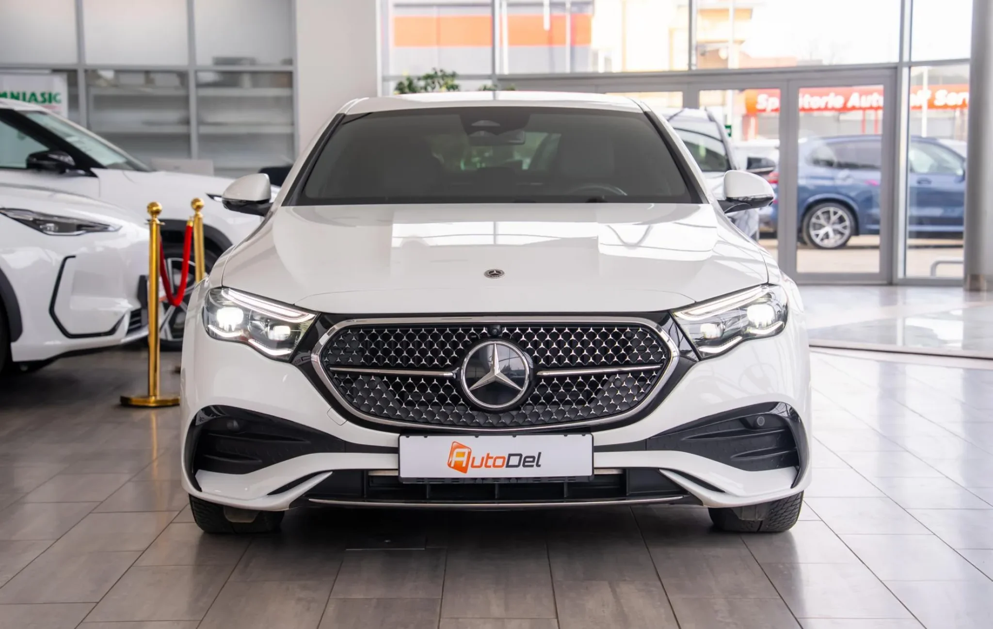 Mercedes-Benz E-Class E300 DE 4MATIC AMG LINE — poza 2