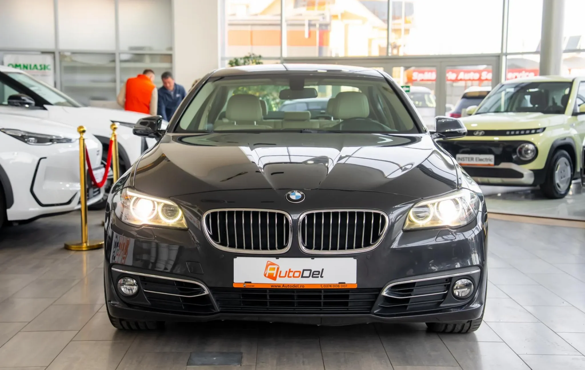 BMW Seria 5 FL 520d Steptronic "Luxury Line" — poza 2