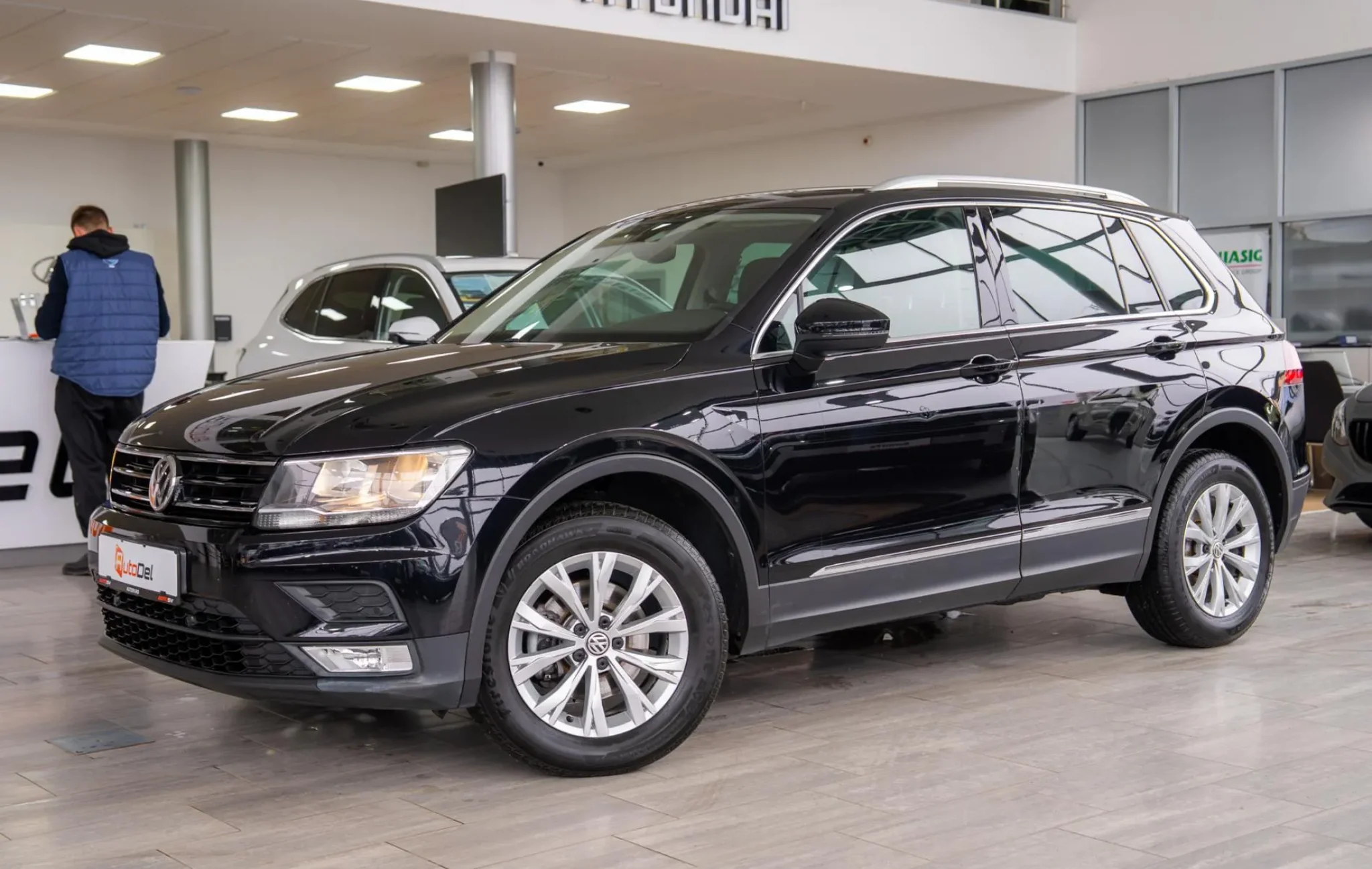 Volkswagen Tiguan 2.0TDI 4Motion DSG BlueMotion Tech — poza 3
