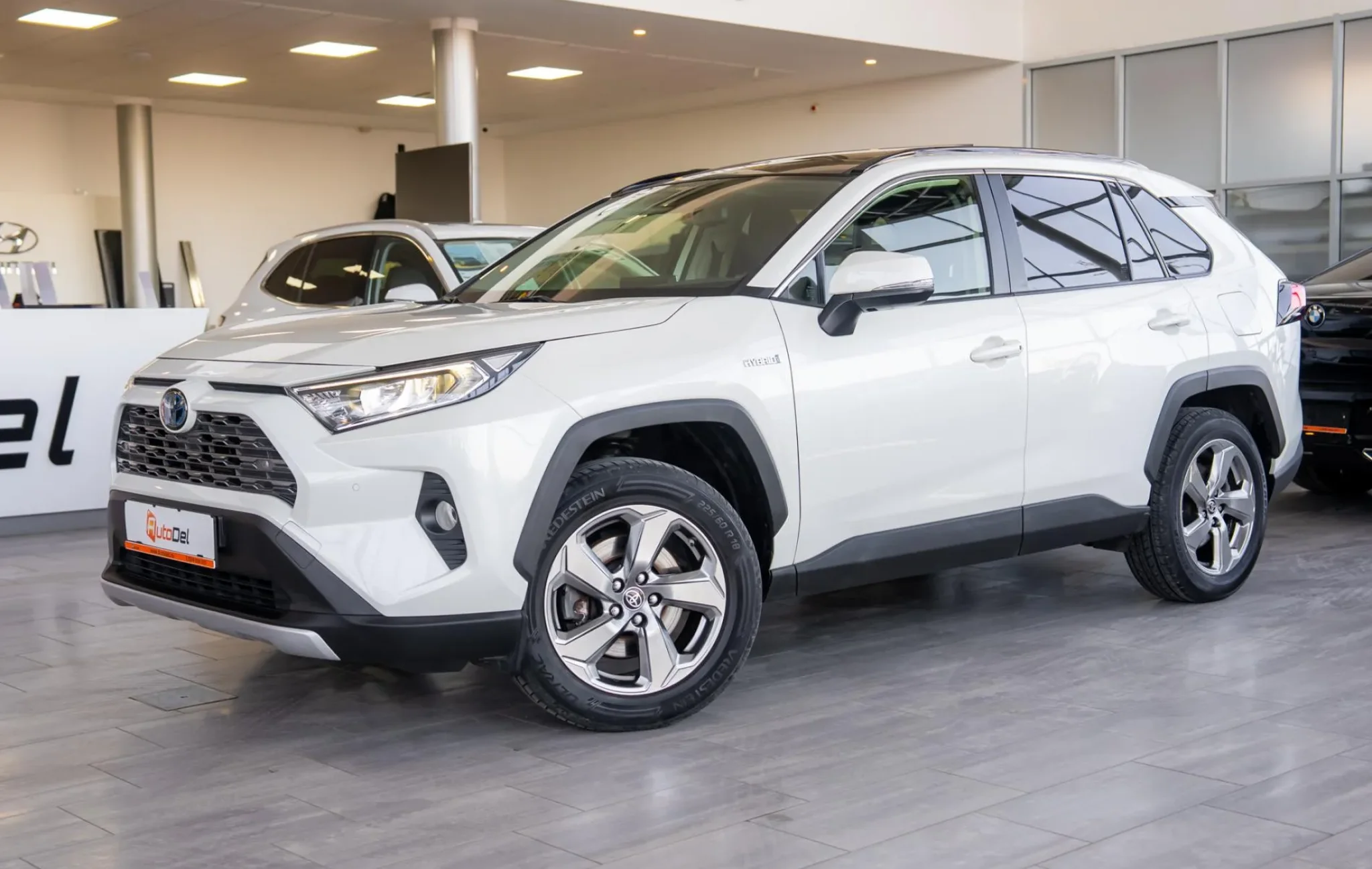 Toyota Rav4 2.5 VVT-i Hybrid Dynamic Plus 4x4 E-CV — poza 3