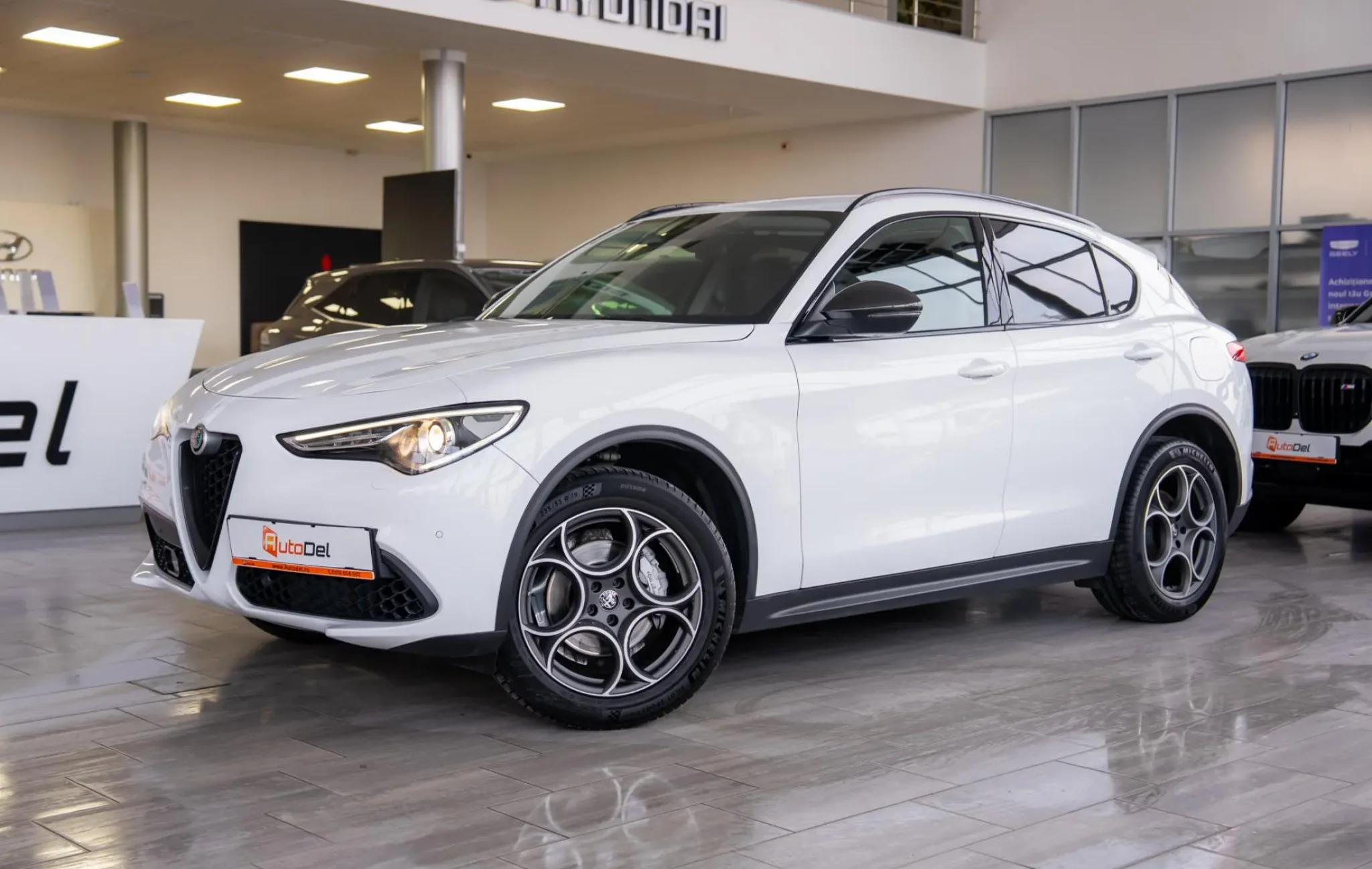 Alfa Romeo Stelvio B-Tech Q4 2,0 Turbo Automatik 280Cp — poza 3
