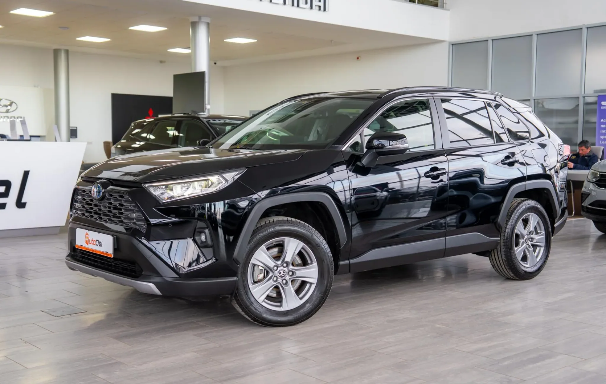 Toyota Rav4 2,5 Hybrid Automatik — poza 3