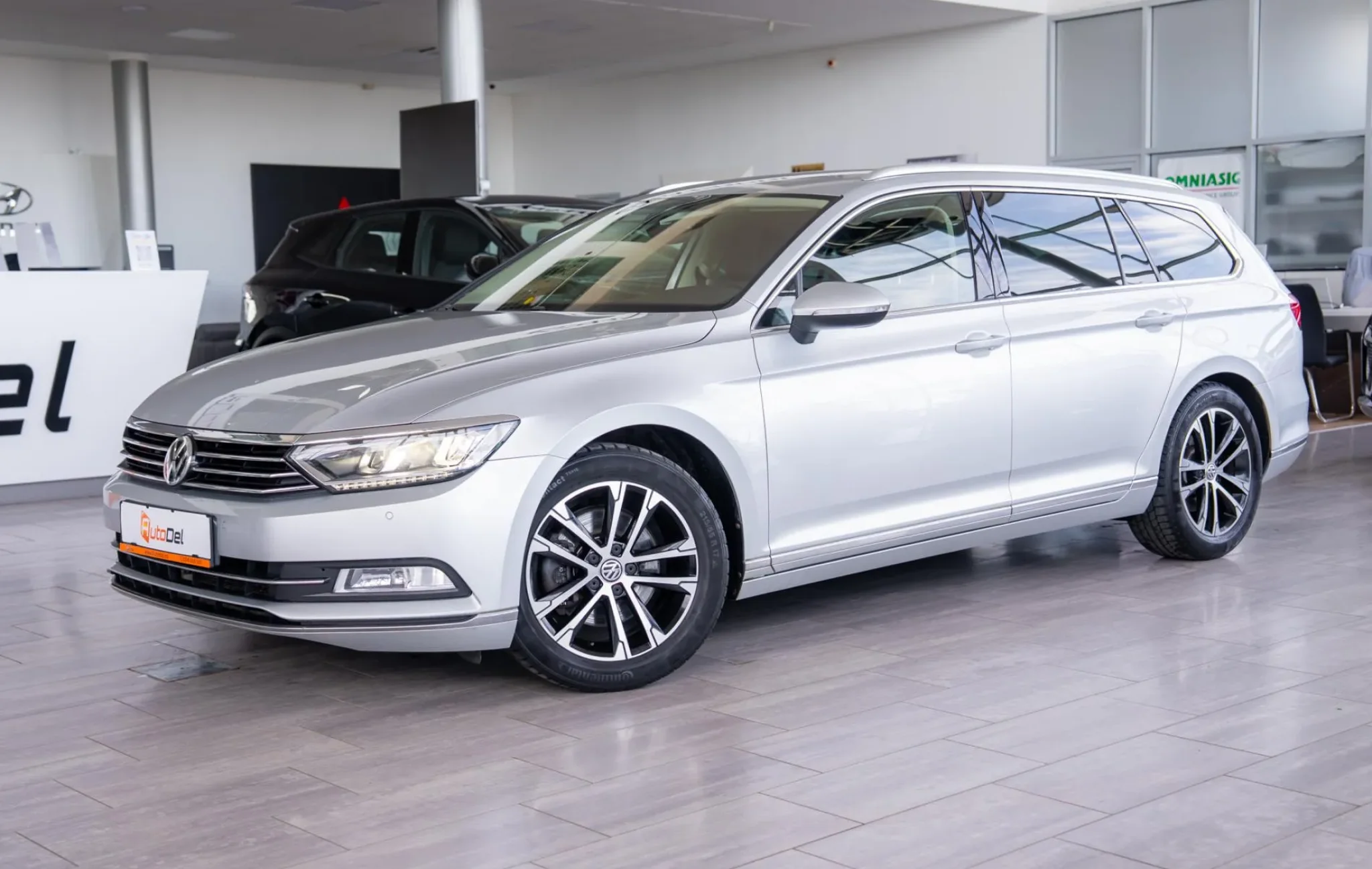 Volkswagen Passat Variant 2,0 TDI BMT DSG "Highline" — poza 3