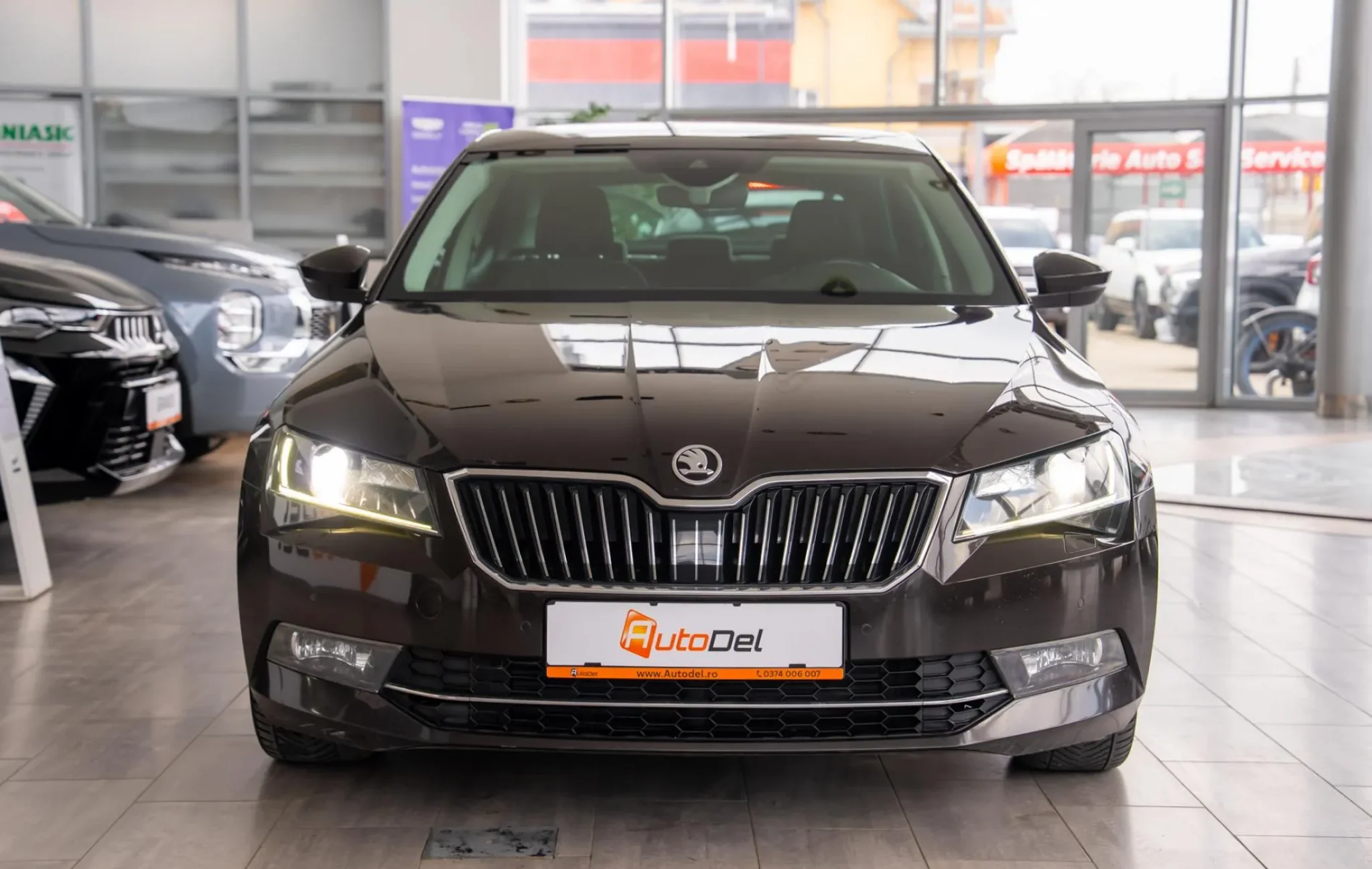 Skoda Superb 2.0 TDI — poza 2