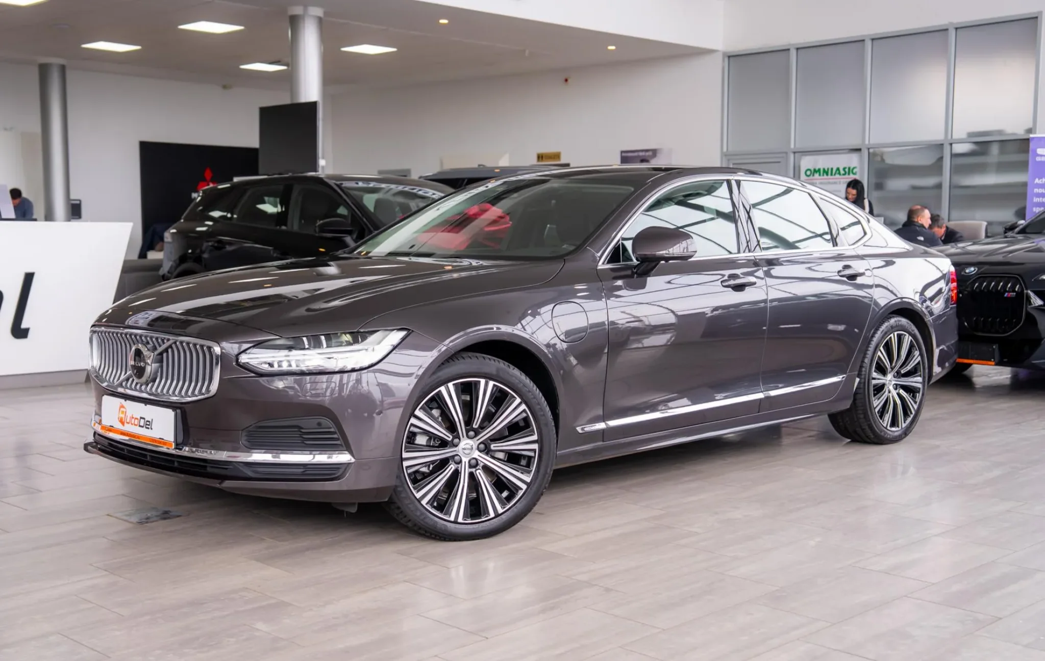 Volvo S90 T8 Recharge AWD Geartronic „Plus Bright” — poza 3