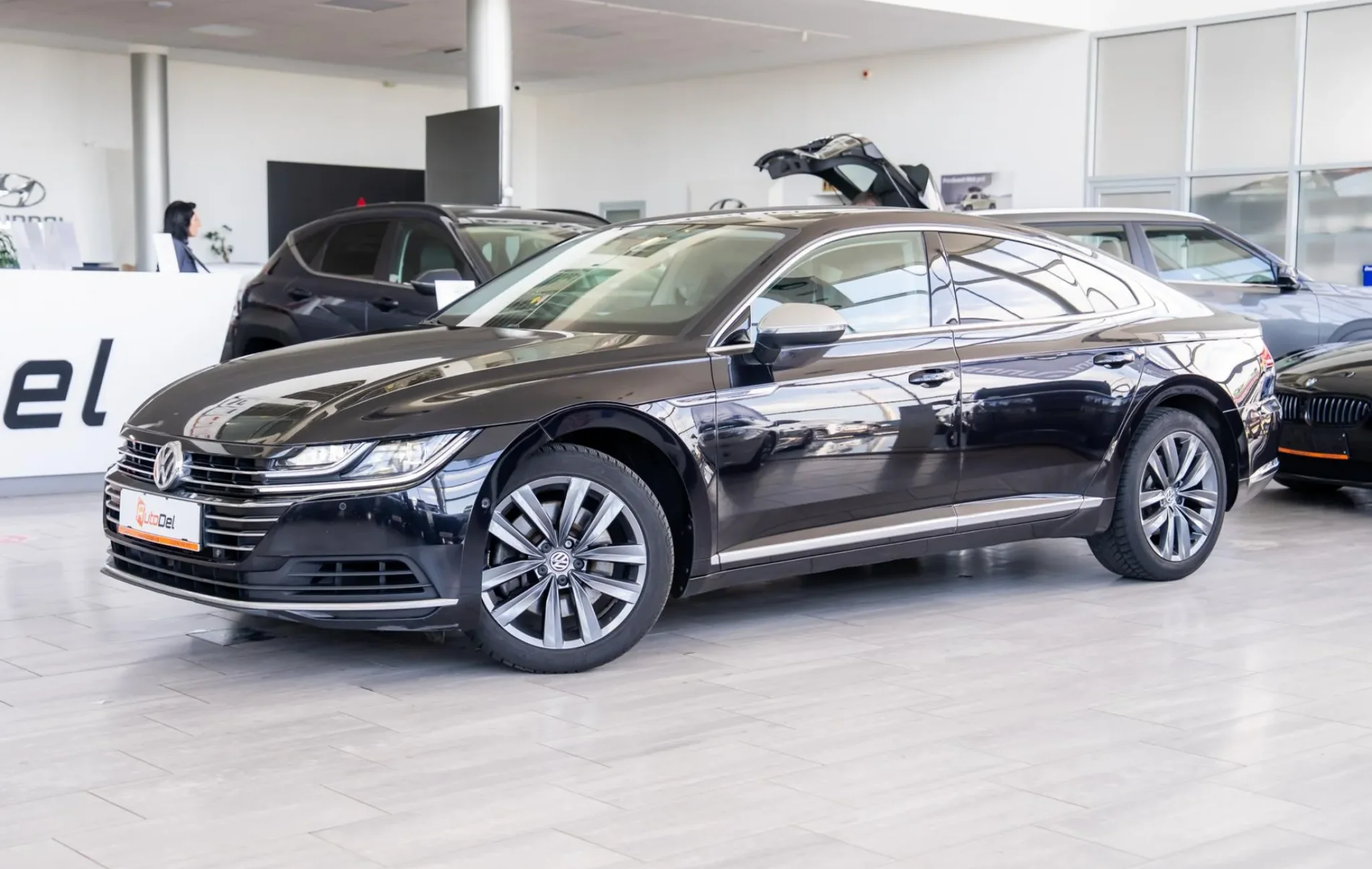 Volkswagen Arteon 2,0 TDI 4Motion DSG "Elegance" 240Cp — poza 3