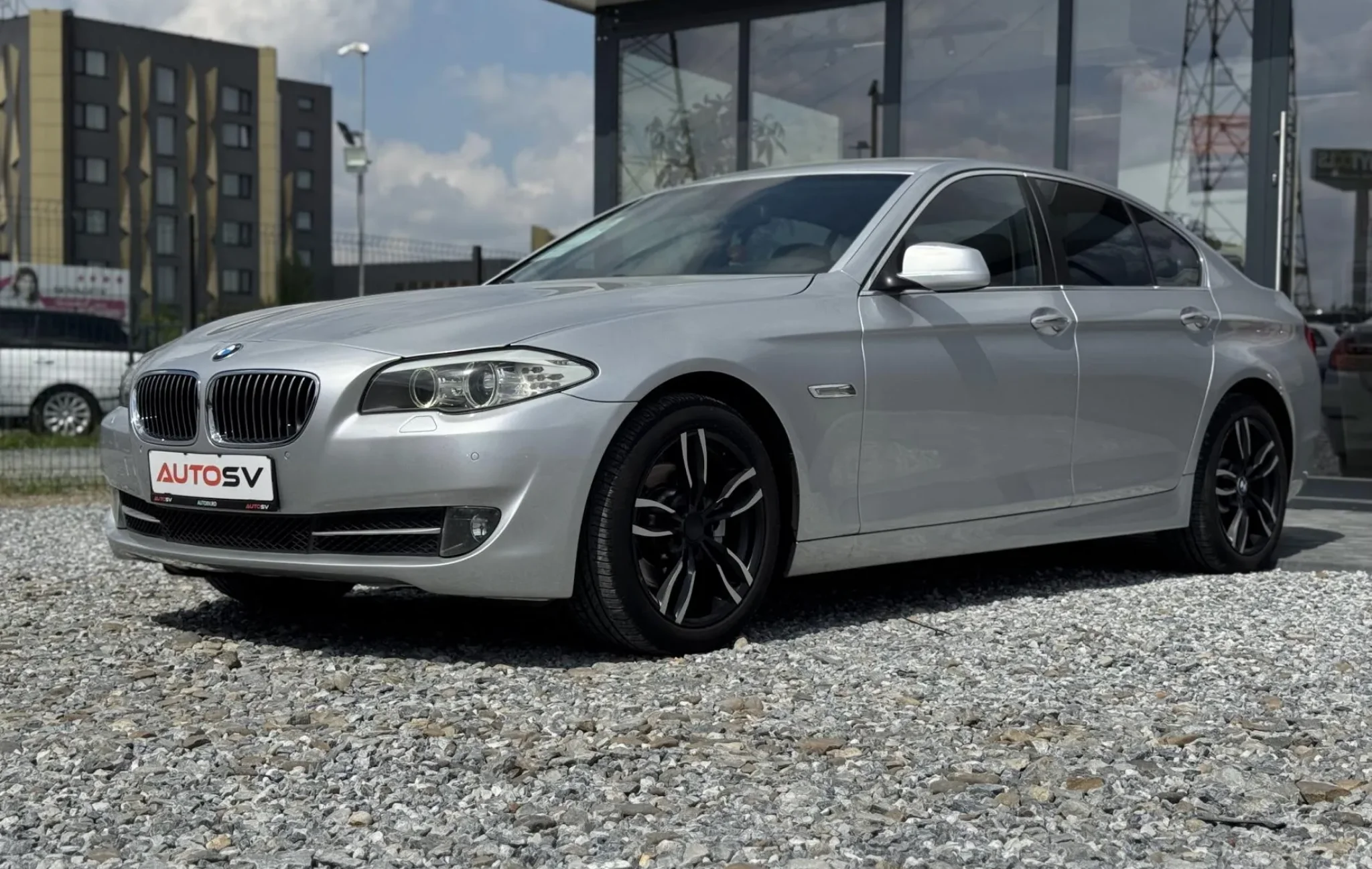 BMW Seria 5 520d F10 Steptronic — poza 3