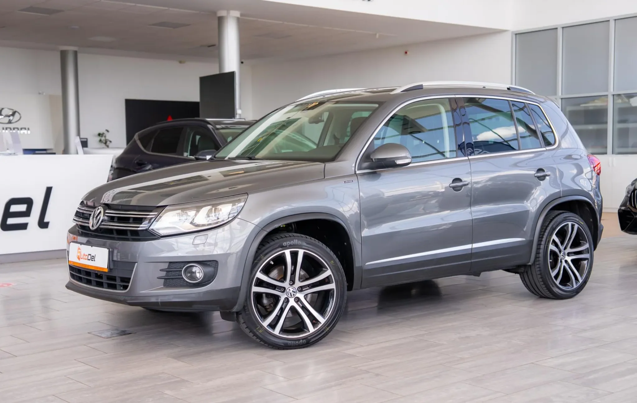 Volkswagen Tiguan 2.0 TDI 4Motion DSG "Lounge" — poza 3