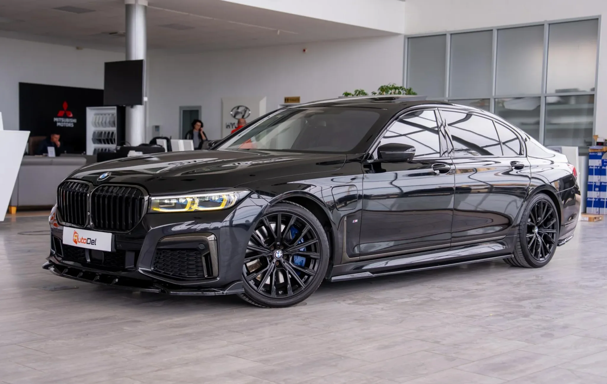 BMW Seria 7 745Le xDrive/3.0 Plug-in Hybrid — poza 3