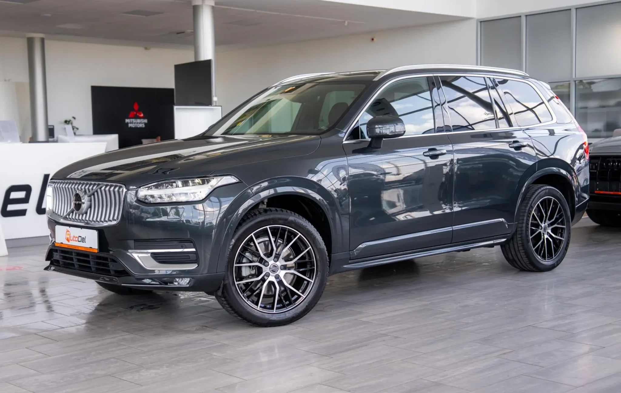 Volvo Xc90 Ultimate Bright Recharge Plug-In Hybrid AWD — poza 3