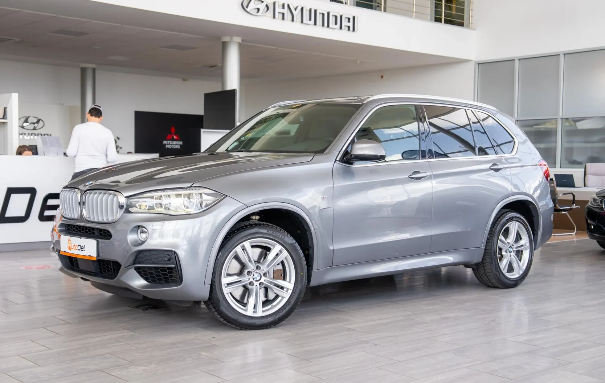 BMW X5 M50D — poza 3