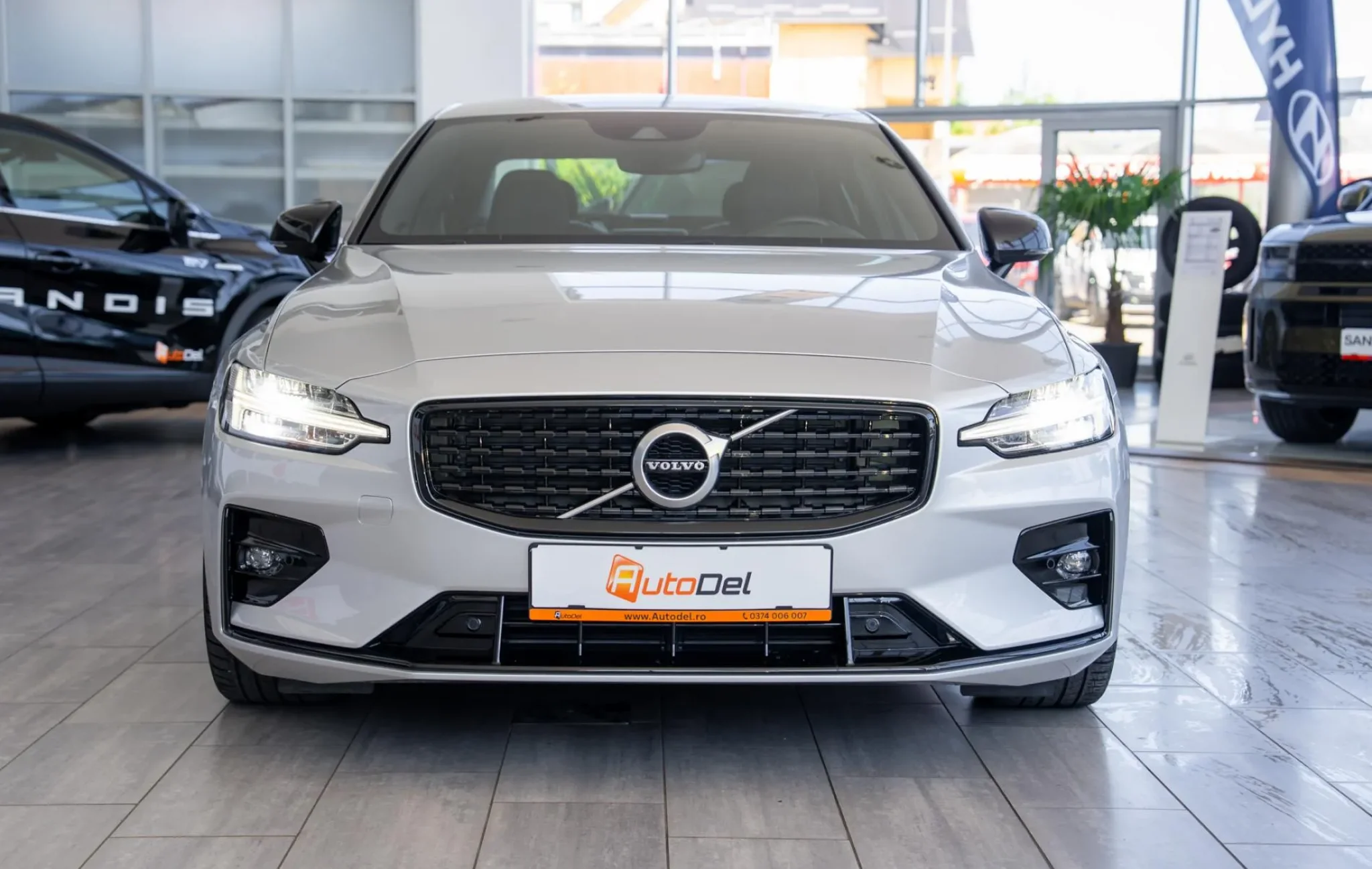 Volvo S60 R-Desing — poza 2