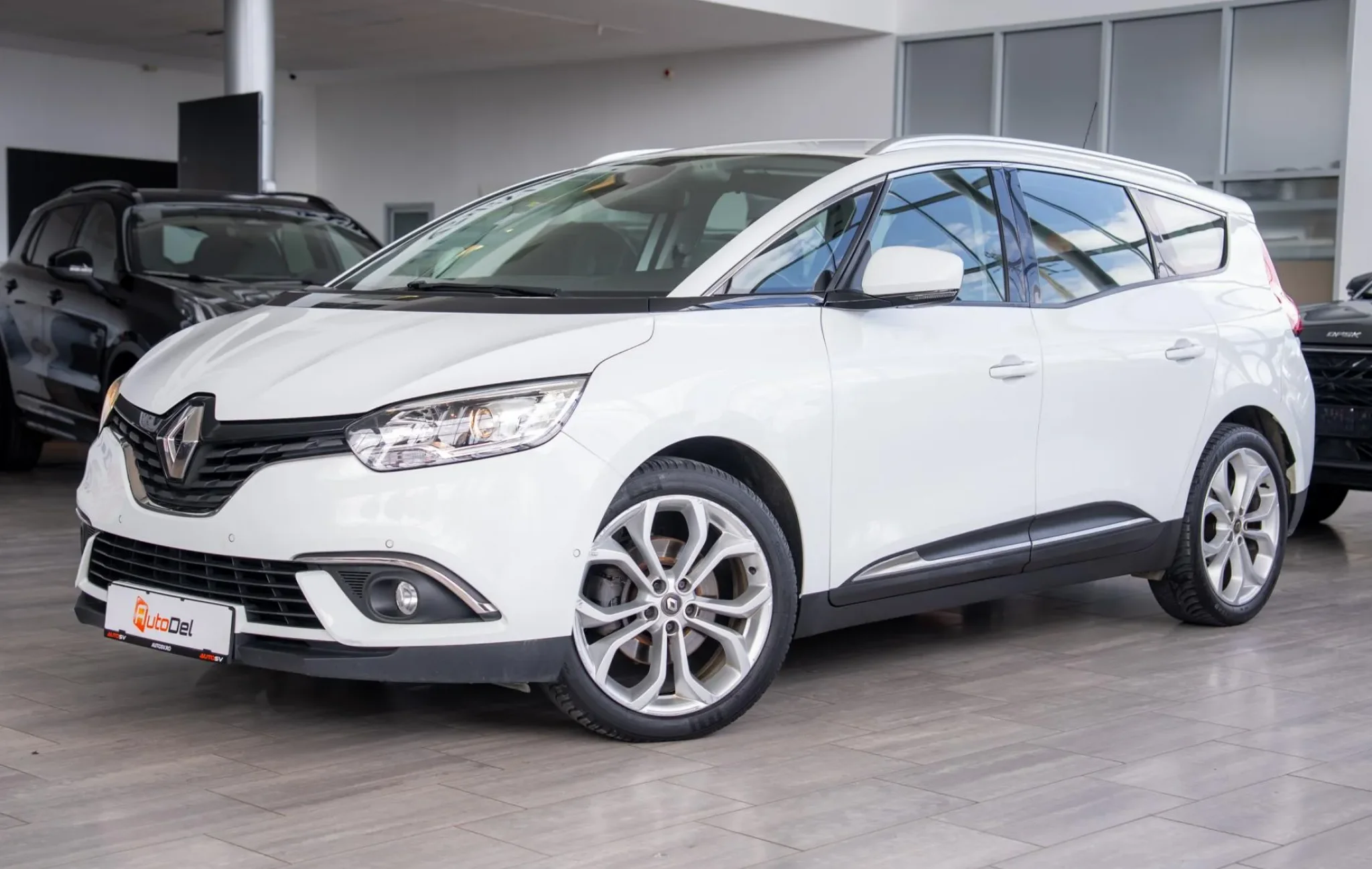Renault Scenic ENERGY dCi 110 EDC — poza 3
