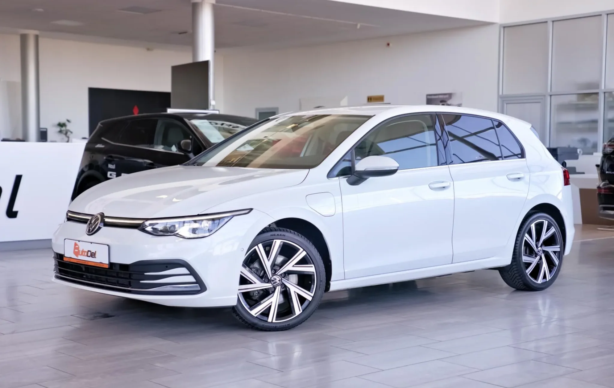 Volkswagen Golf 1,4 TSI eHybrid DSG "Style" — poza 3