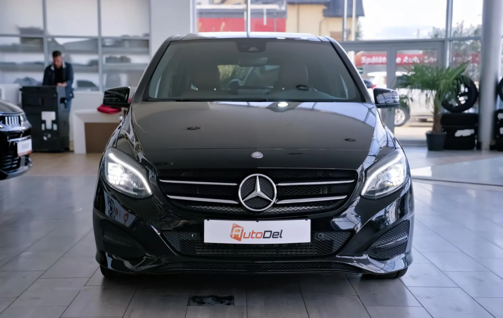 Mercedes-Benz B-Class b200d 4MATIC — poza 2