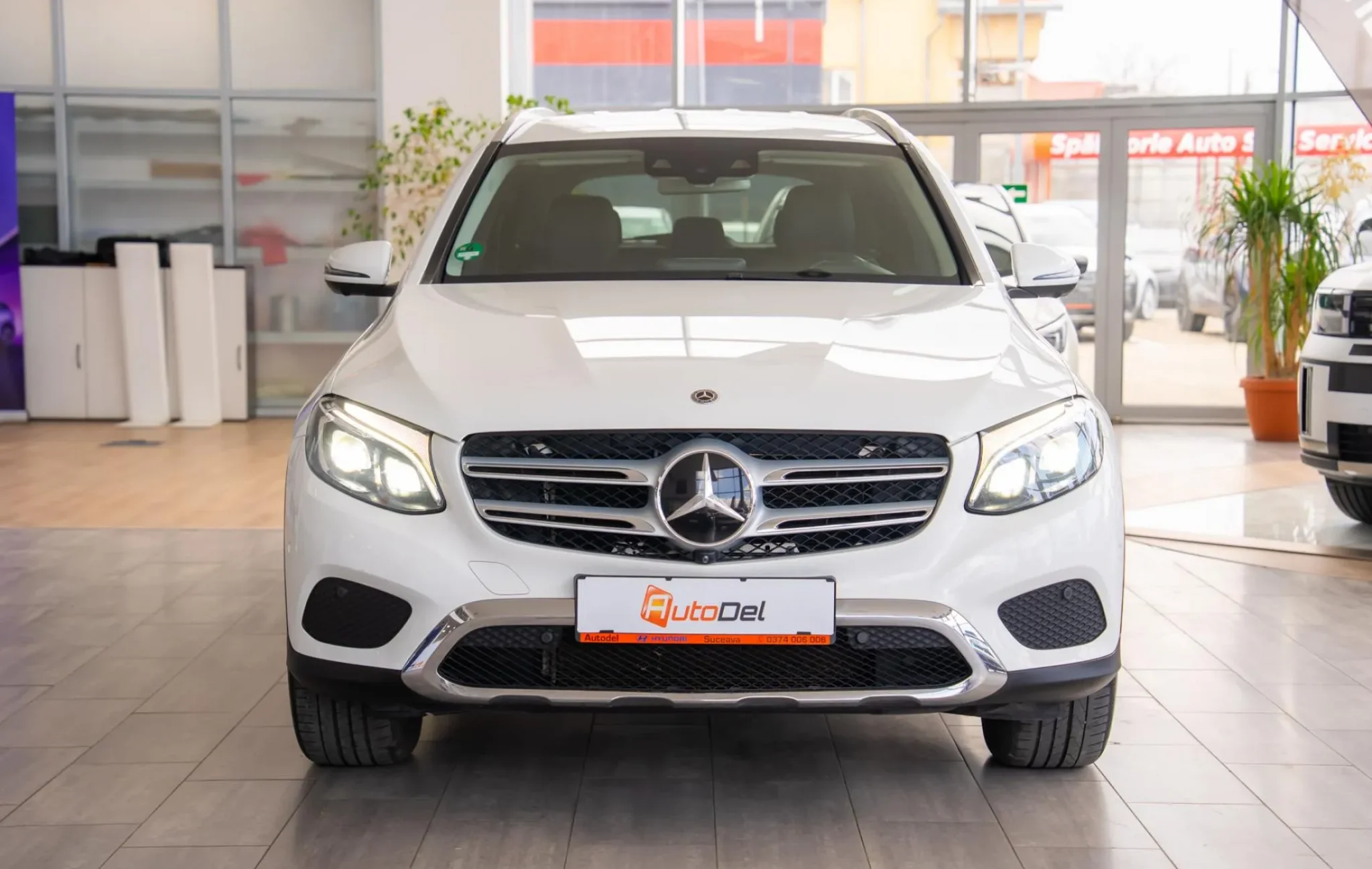Mercedes-Benz V 300 d L 4M AMG 360° NIGHT DIST STANDH AHK — poza 2