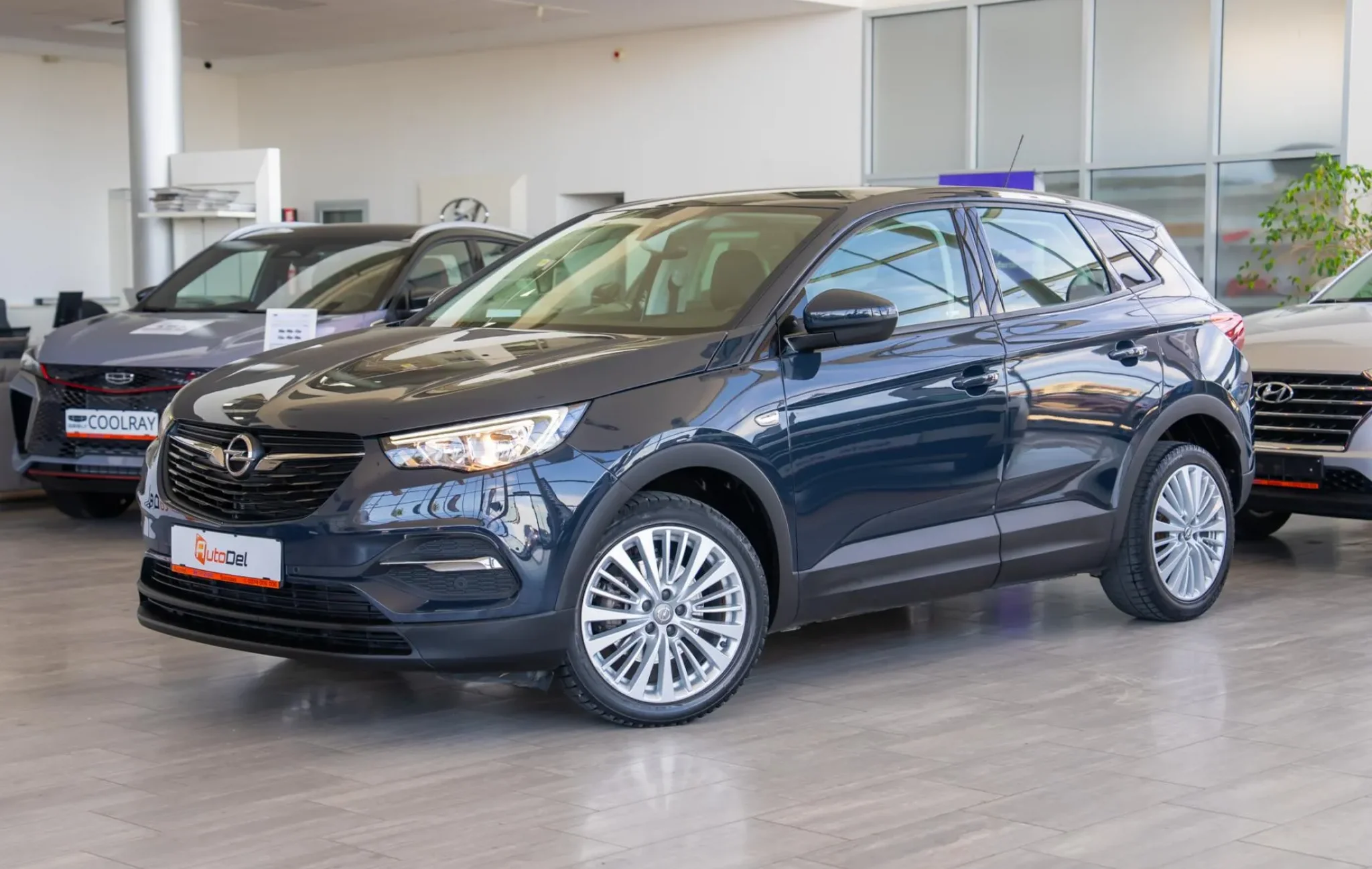 Opel Grandland (X) 1.2 Turbo — poza 3