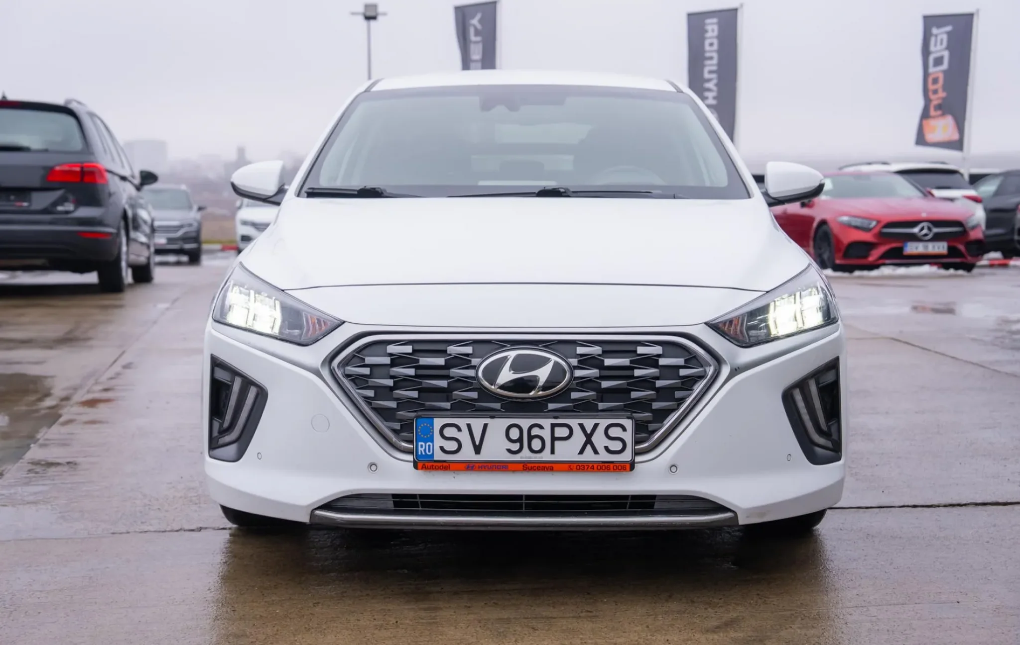 Hyundai Ioniq 1.6 Plug-in Hybrid DCT "Executive" — poza 2