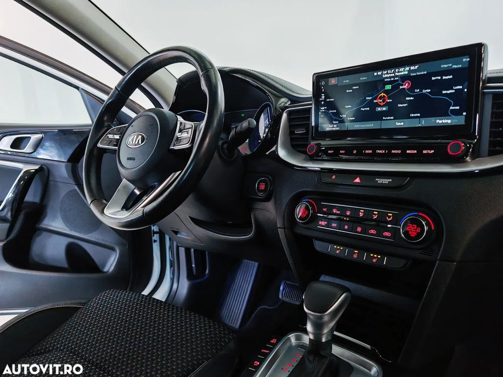Kia Xceed 1.6 GDI DCT6 OPF Plug-in-Hybrid SPIRIT — poza 3