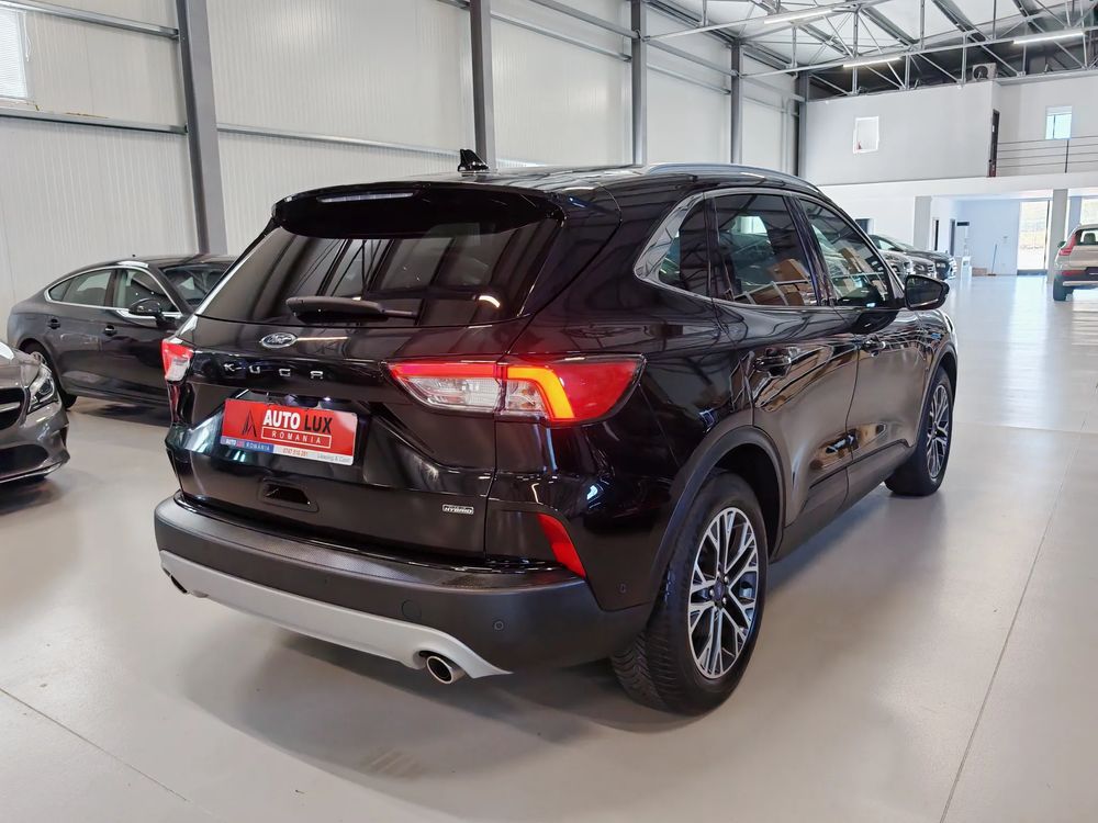 Ford Kuga 2.5 Duratec PHEV Titanium — poza 2