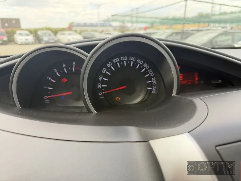 Toyota Verso 2.0 diesel 122 CP — poza 2