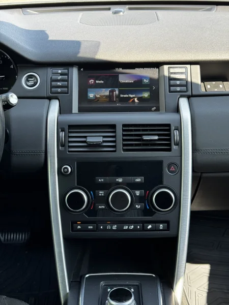 Land Rover Range Rover Discovery 2.0 Diesel, 150 CP — poza 3
