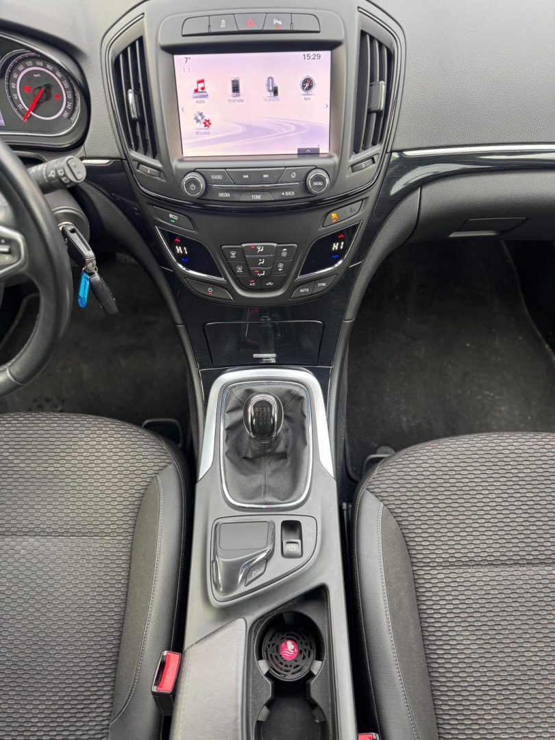 Opel Insignia 2.0 diesel — poza 2