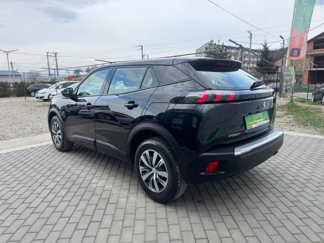 Peugeot 2008 Active Pack 1.2 benzină 100 CP — poza 2