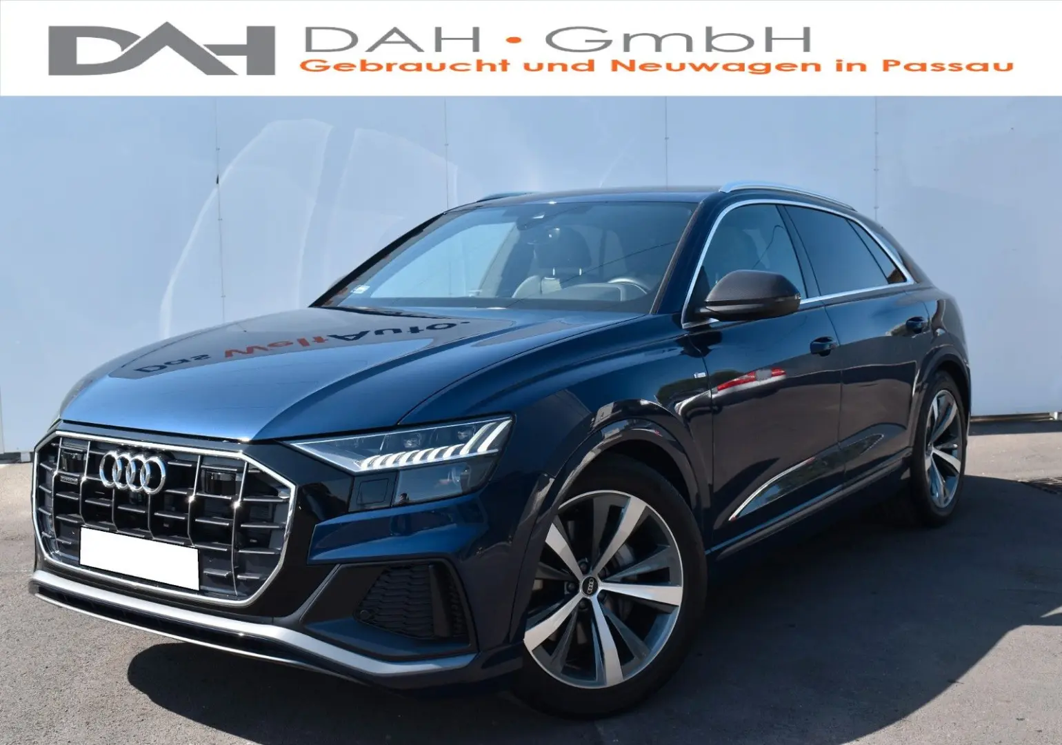 Audi Q8