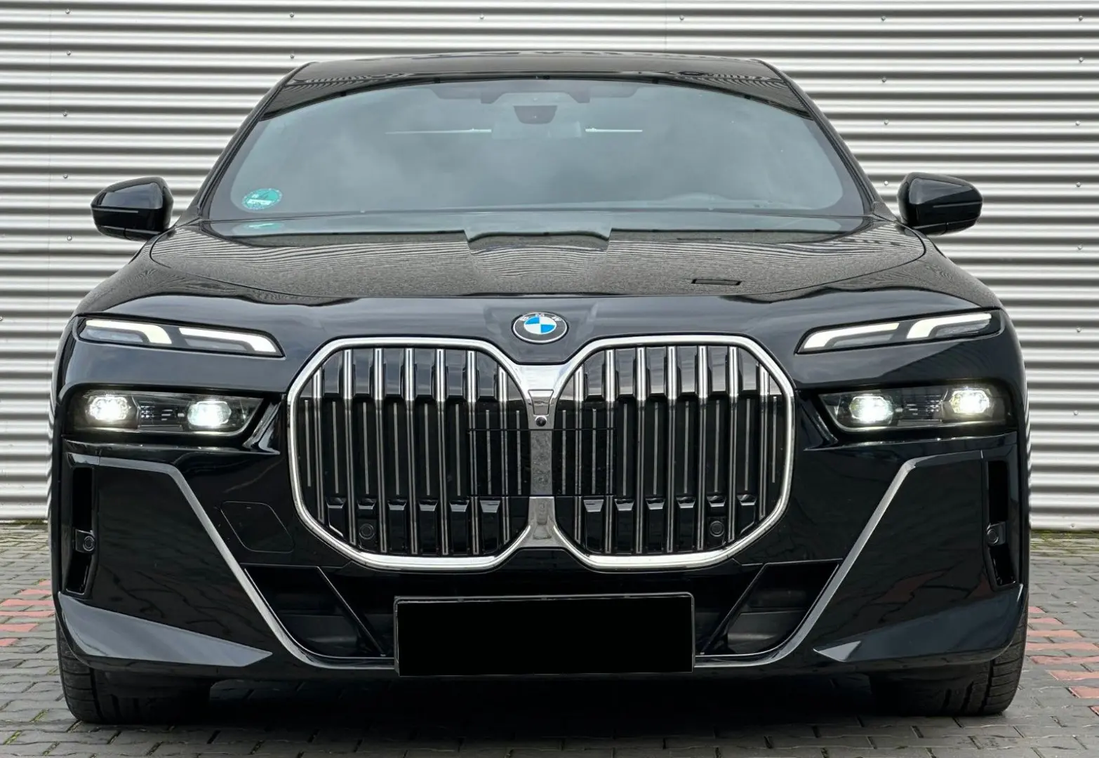 BMW 740