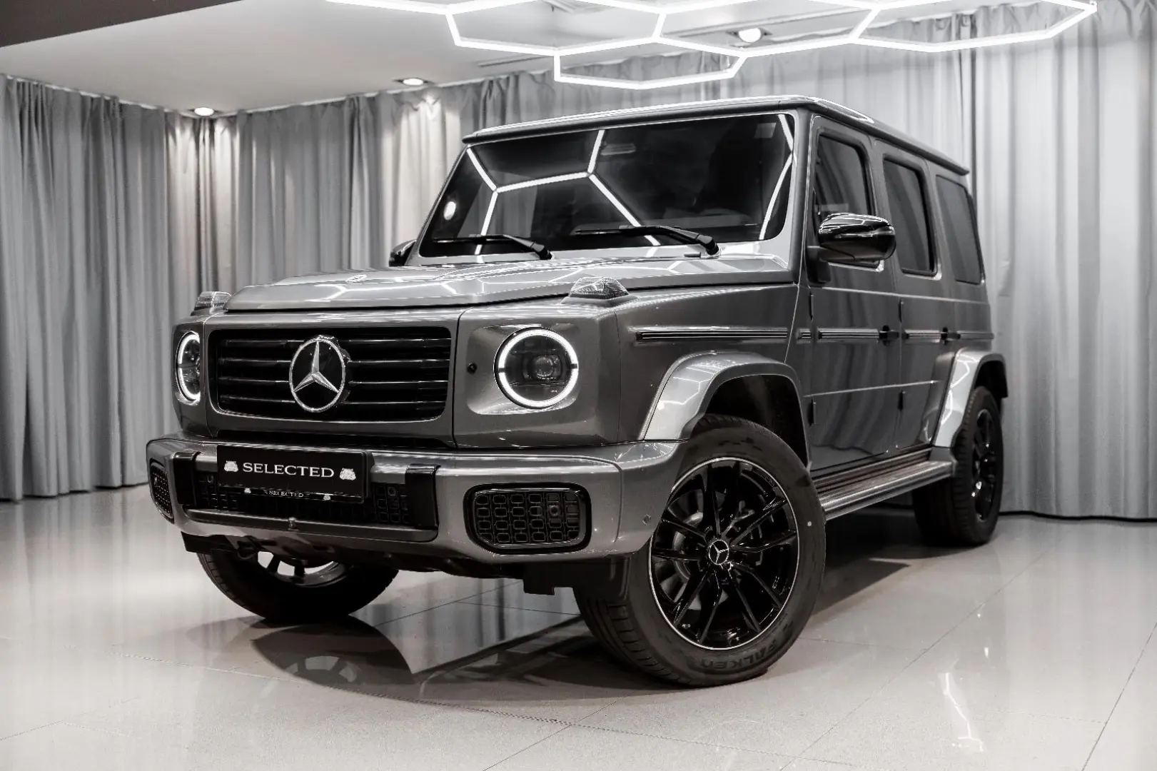Mercedes-Benz G 500
