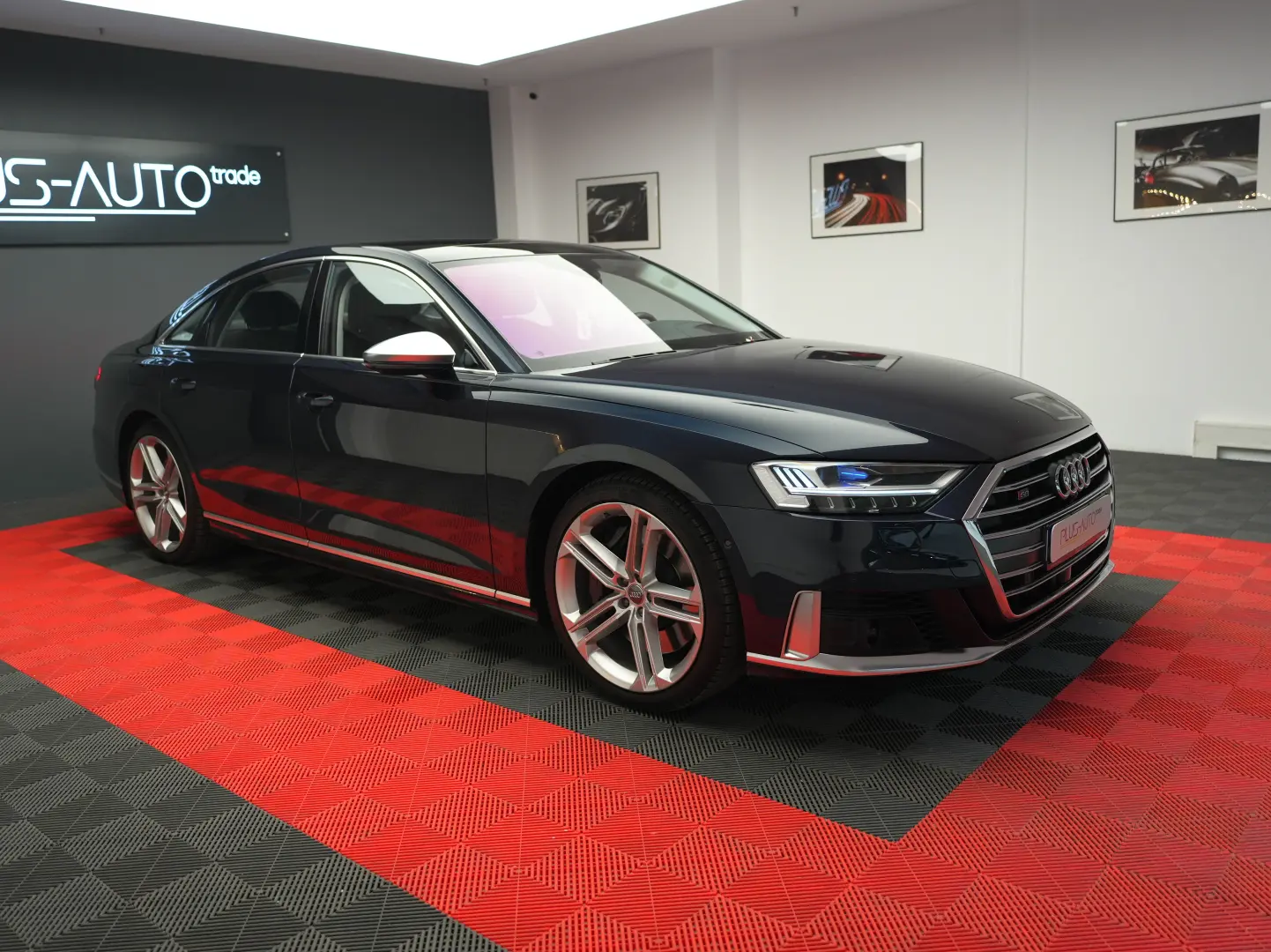 Audi S8