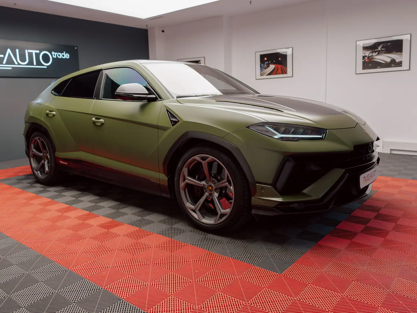 Lamborghini Urus Performante Akrapovic