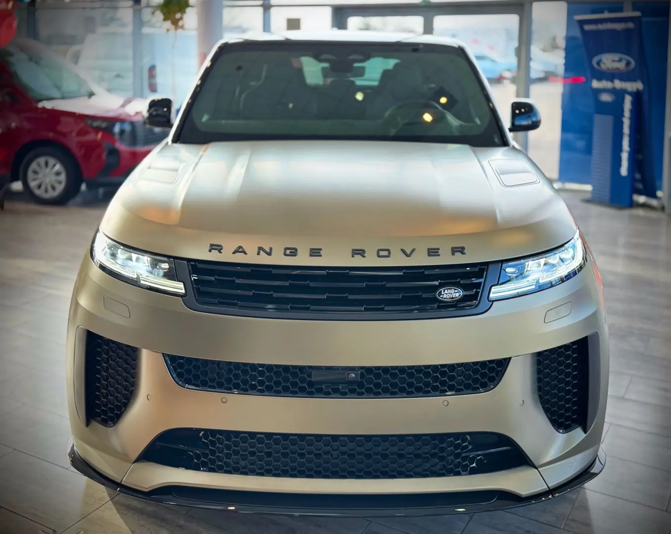 Land Rover Range Rover Sport SVO