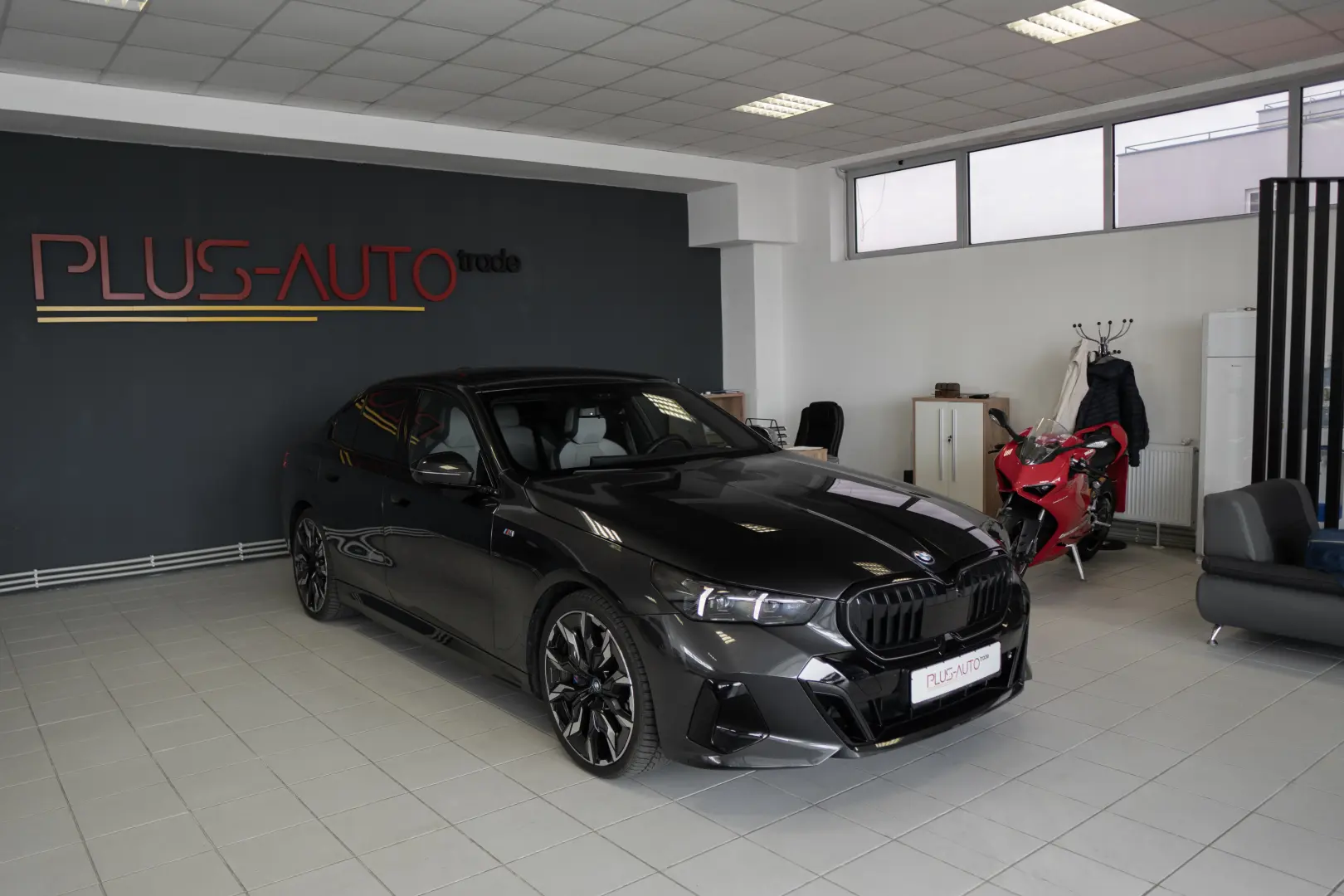 BMW 550e xDrive AT PHEV
