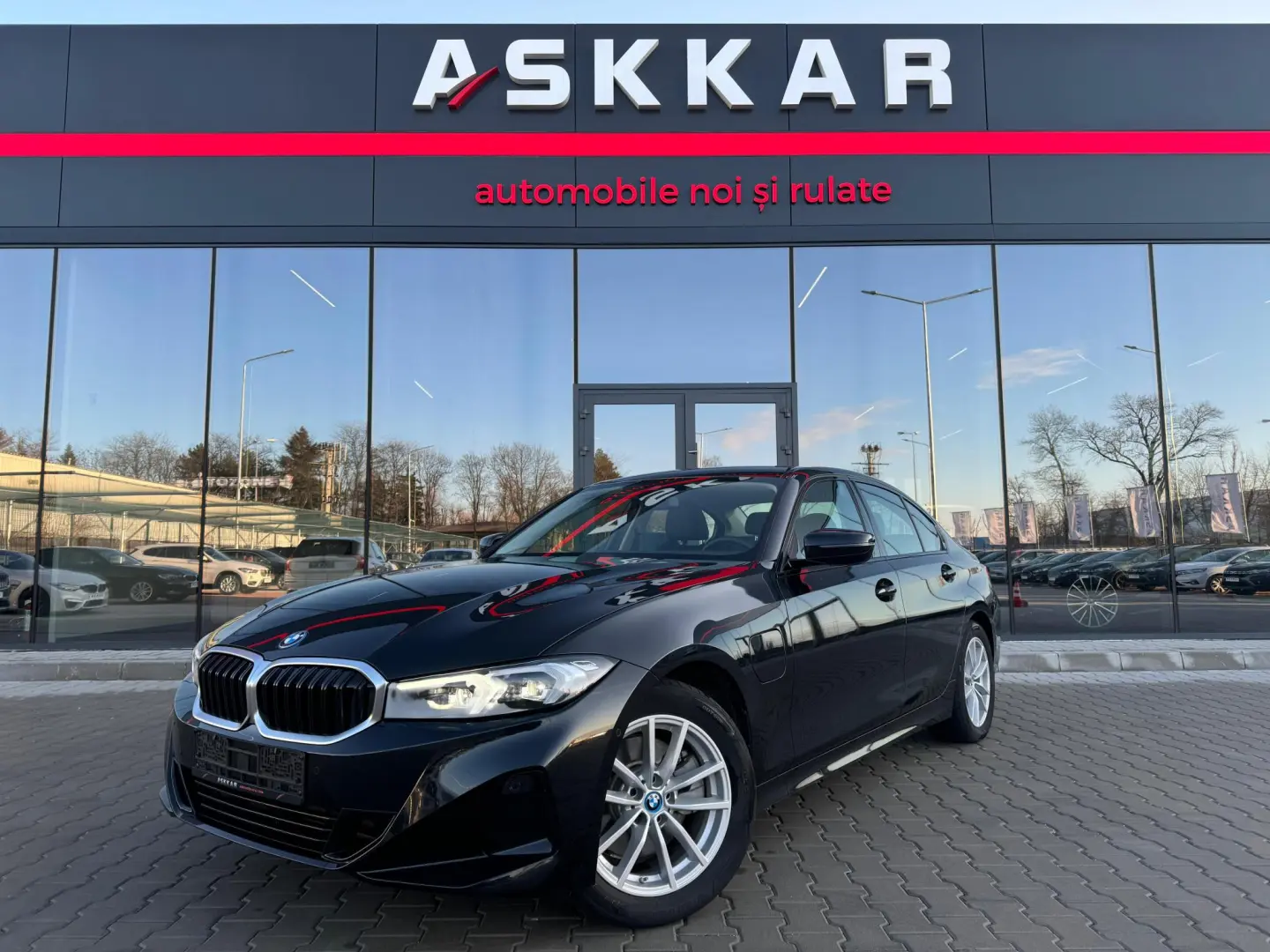 BMW 330