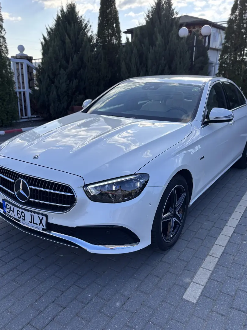 Mercedes-Benz E 300