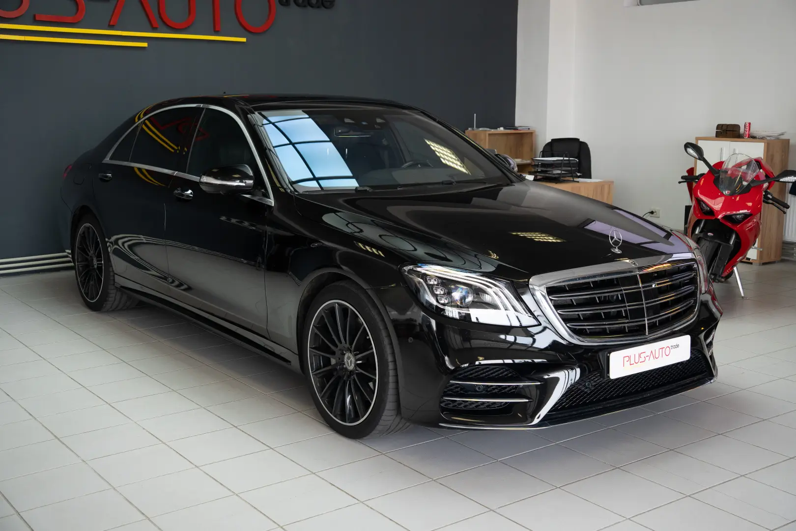 Mercedes-Benz S 400