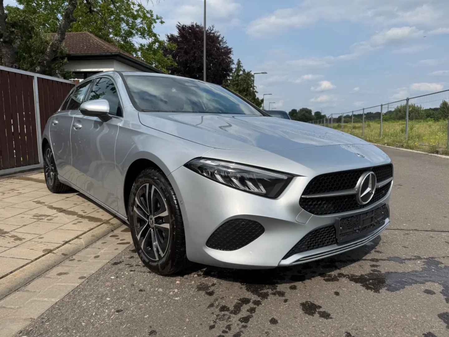 Mercedes-Benz A 180